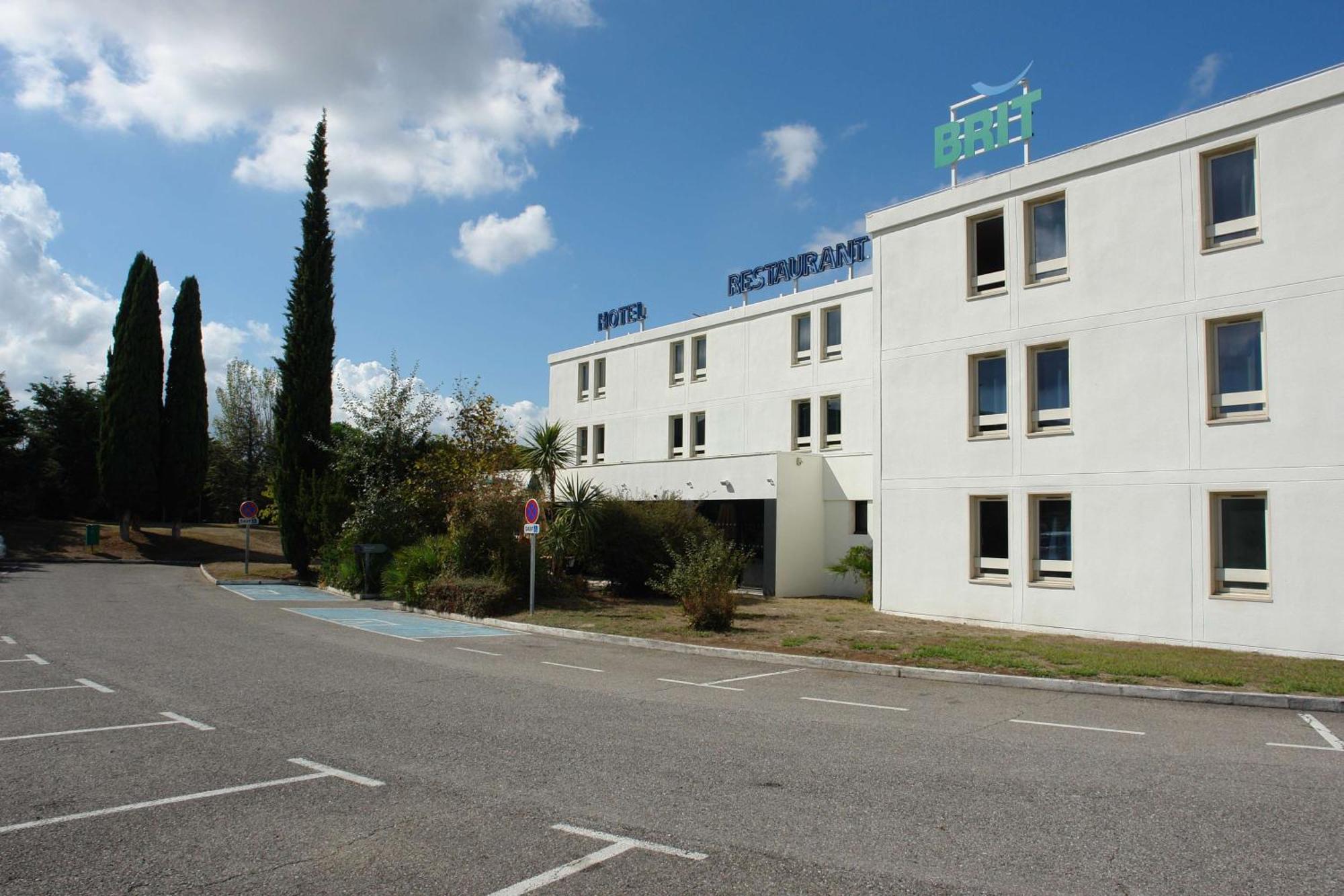 Brit Hotel Marseille Aeroport Les Pennes-Mirabeau Exterior photo